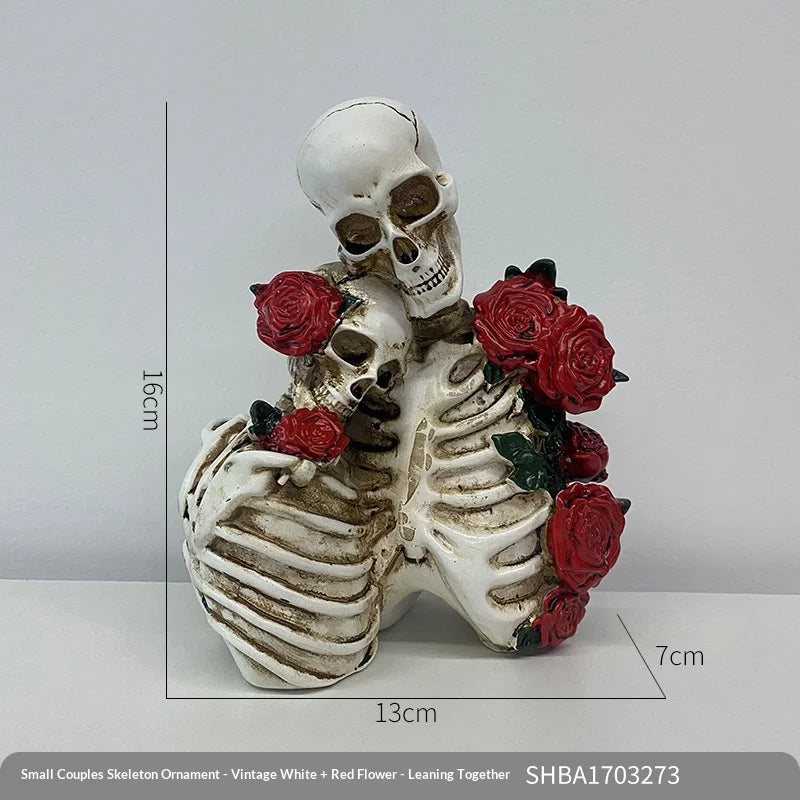 Halloween Decoration Eternal Love Skeleton Couple Statue with Red Roses Gothic Resin Figurine for Home Party and Gothic Decor