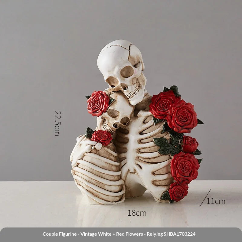 Halloween Decoration Eternal Love Skeleton Couple Statue with Red Roses Gothic Resin Figurine for Home Party and Gothic Decor