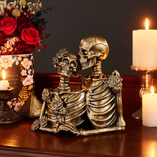 Halloween Decoration Eternal Love Skeleton Couple Statue with Red Roses Gothic Resin Figurine for Home Party and Gothic Decor